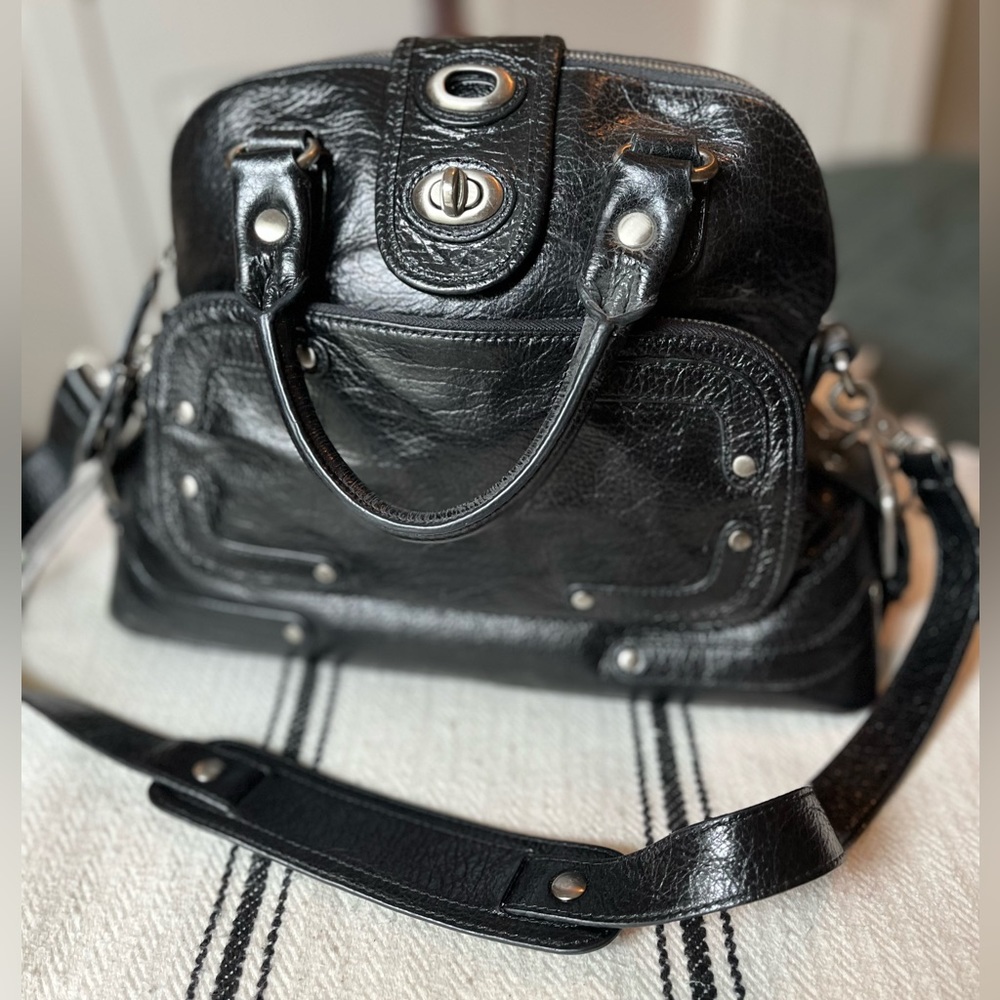 Hype Satchel in black